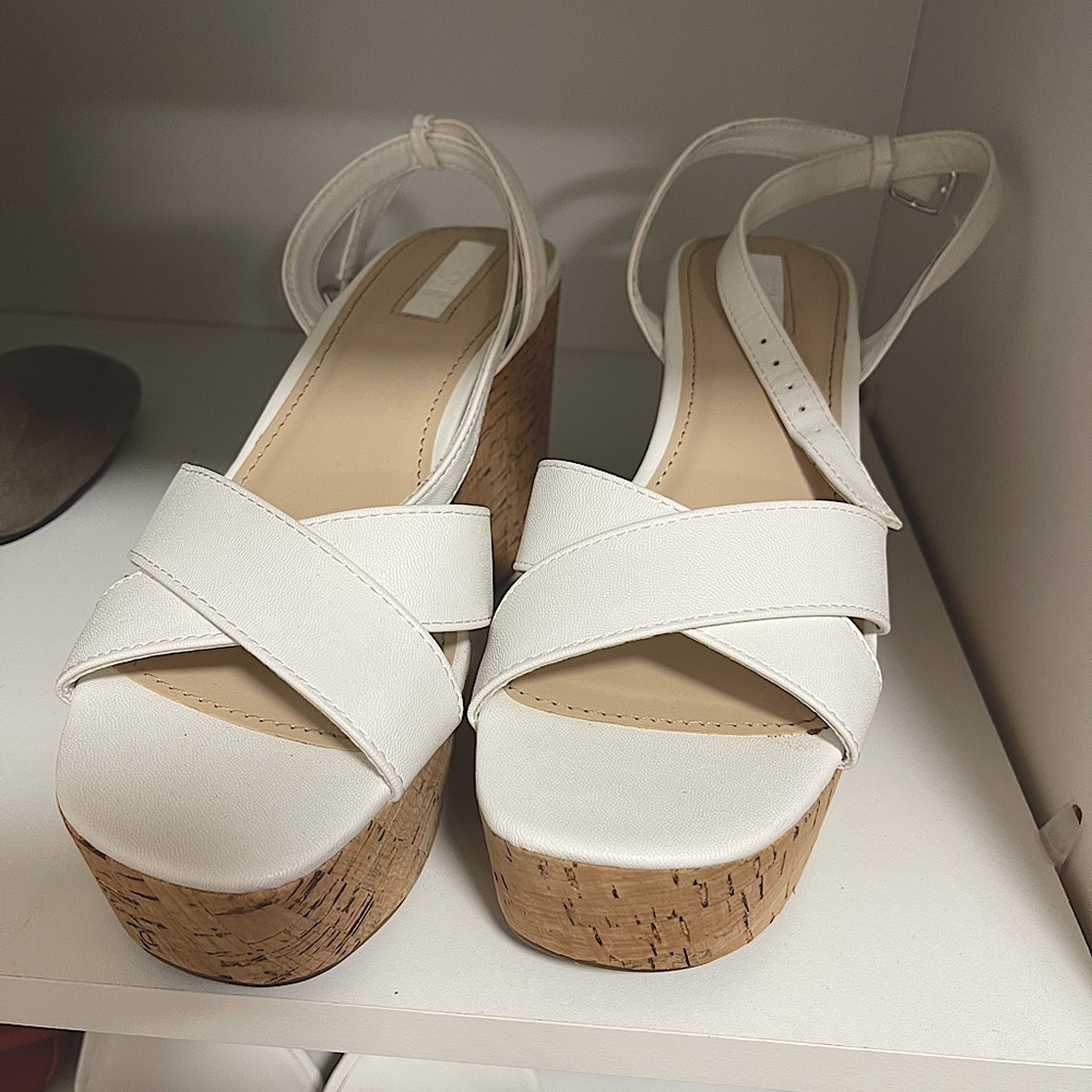 Super cute white platforms/wedges